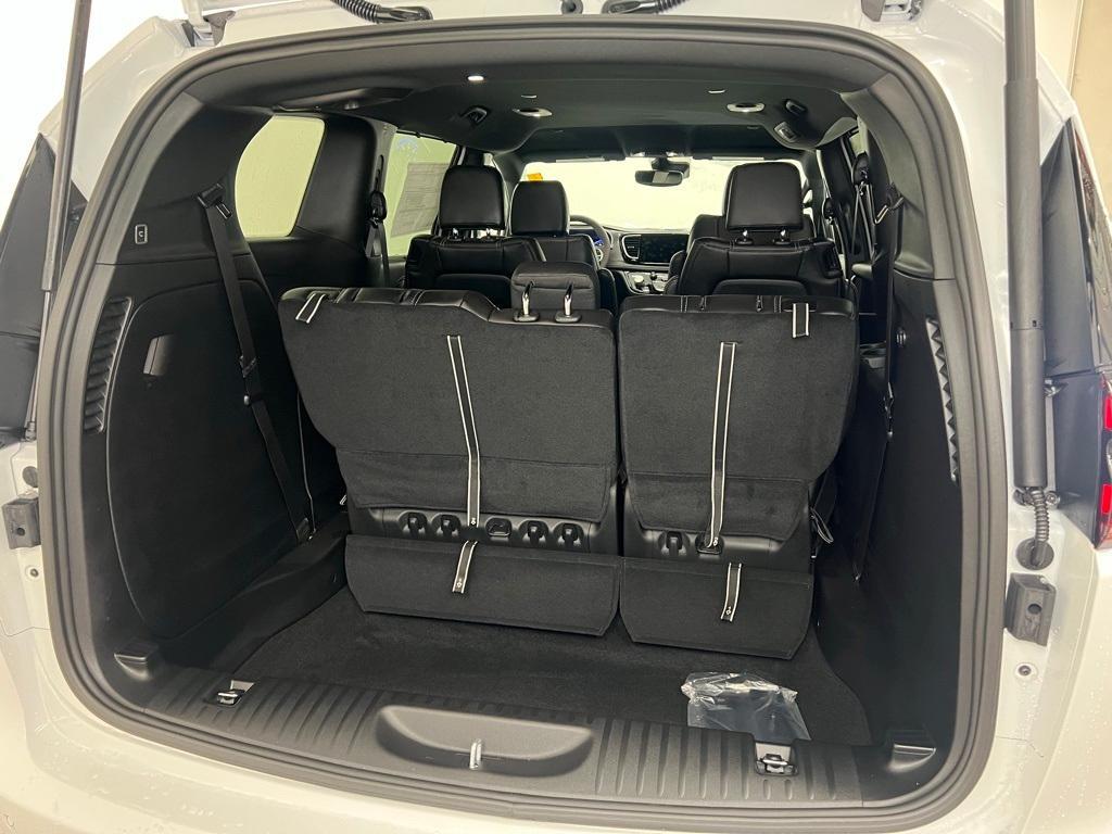 new 2026 Chrysler Pacifica car, priced at $49,543