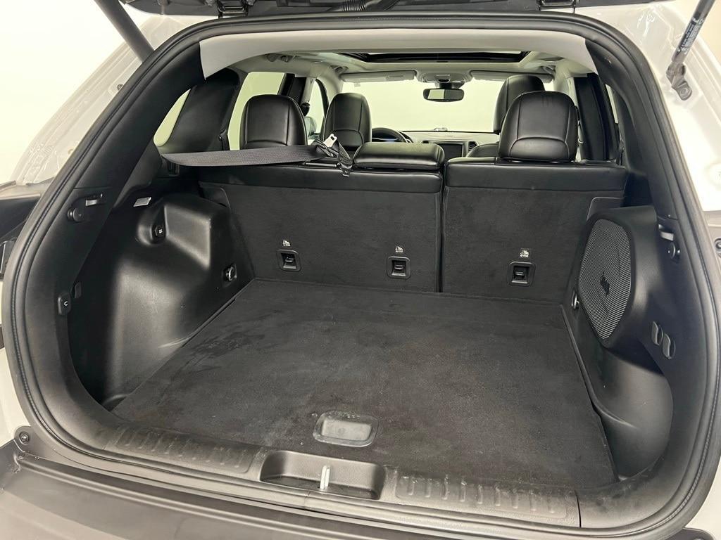 used 2022 Jeep Cherokee car, priced at $22,900