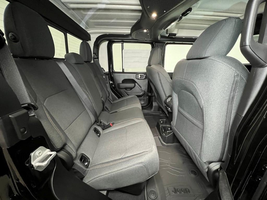 new 2026 Jeep Gladiator car, priced at $50,288