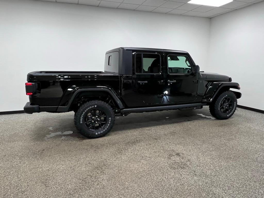 new 2026 Jeep Gladiator car, priced at $50,288