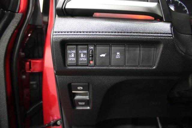 used 2025 Honda Odyssey car, priced at $41,662