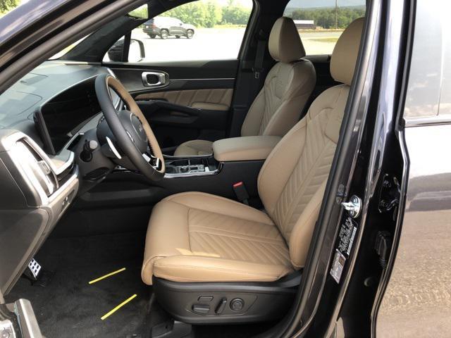 new 2025 Kia Sorento car, priced at $45,640