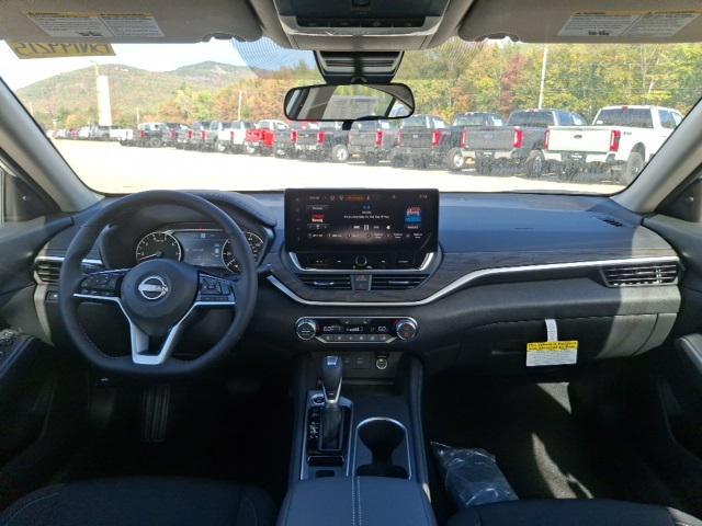 new 2025 Nissan Altima car, priced at $30,453