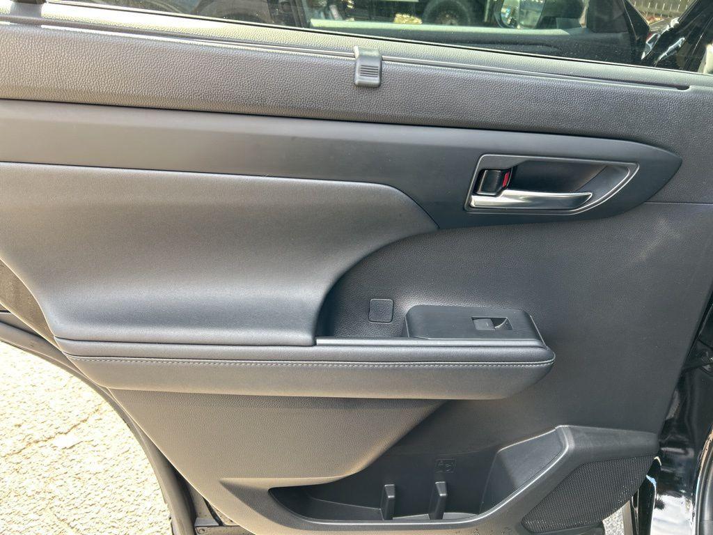 used 2024 Toyota Highlander car, priced at $36,000