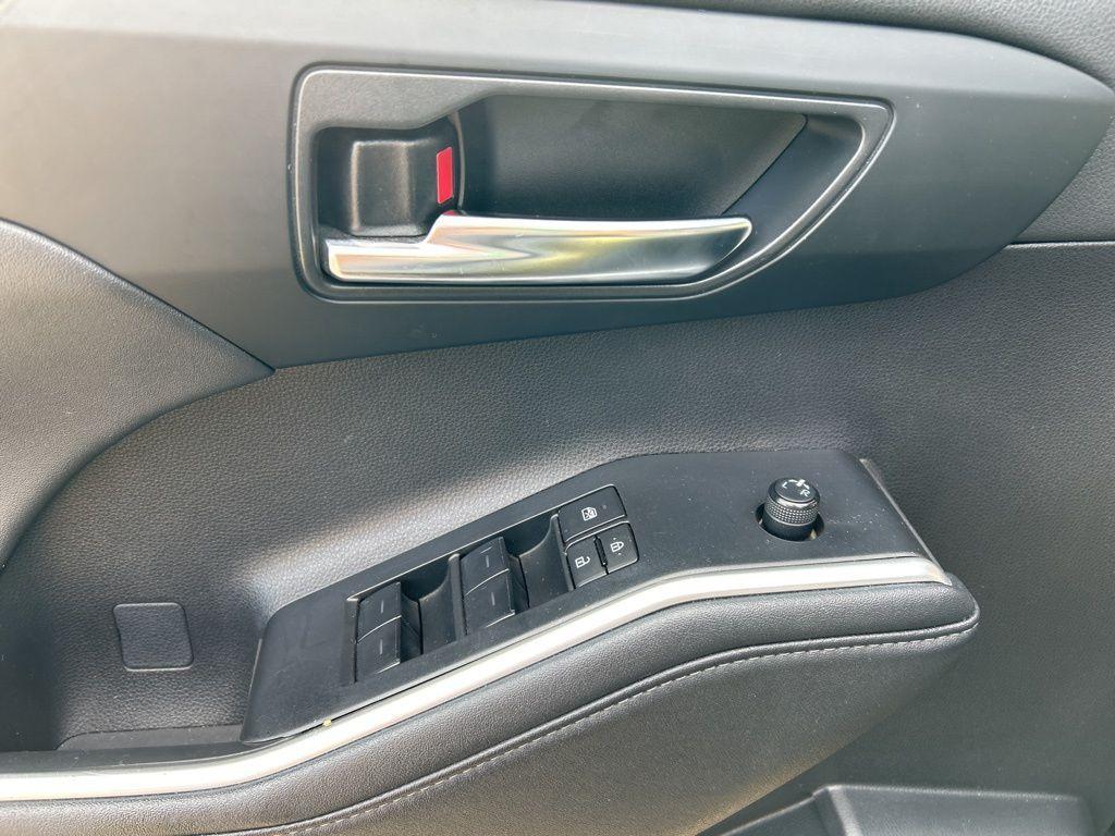 used 2024 Toyota Highlander car, priced at $36,000