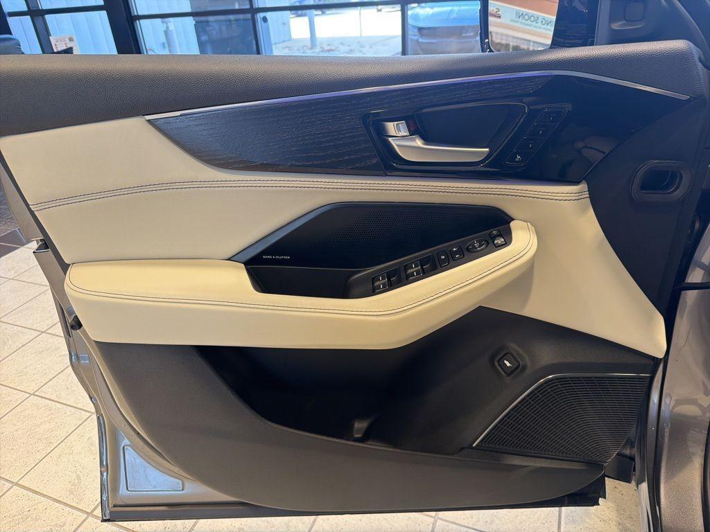 new 2026 Acura MDX car, priced at $77,900