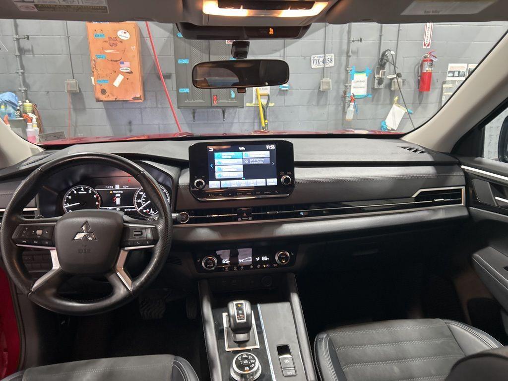 used 2024 Mitsubishi Outlander car, priced at $21,770
