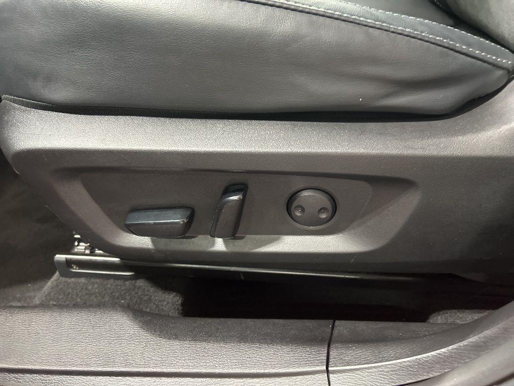 used 2024 Mitsubishi Outlander car, priced at $21,770