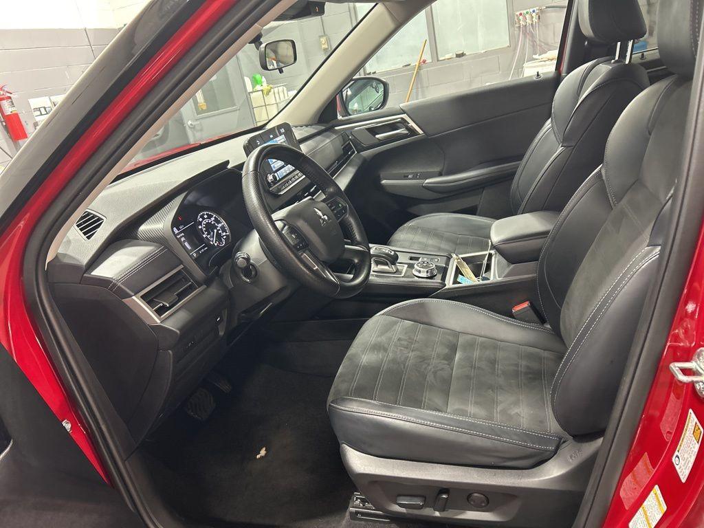 used 2024 Mitsubishi Outlander car, priced at $21,770