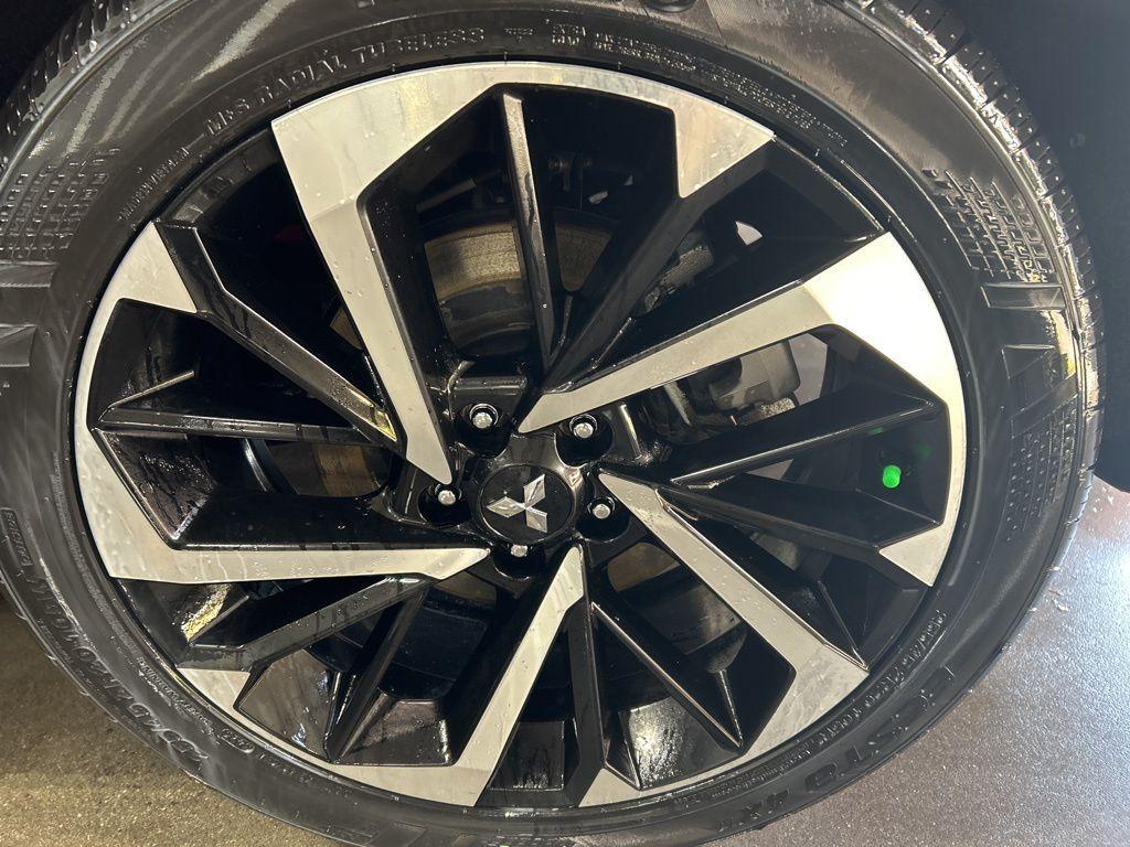 used 2024 Mitsubishi Outlander car, priced at $21,770