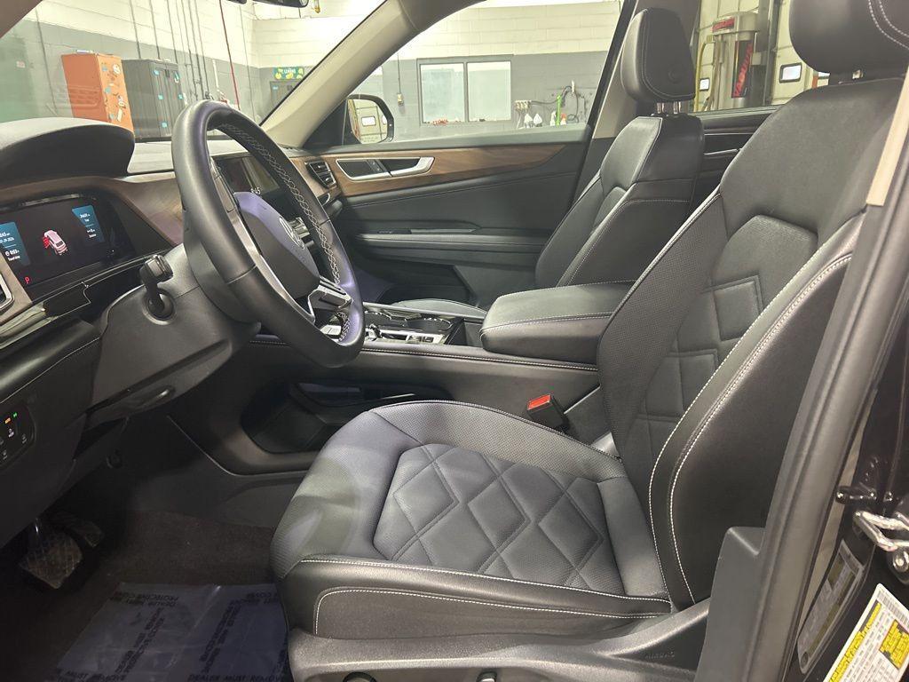 used 2025 Volkswagen Atlas car, priced at $31,213