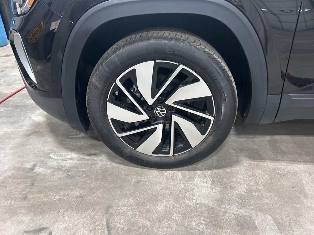 used 2025 Volkswagen Atlas car, priced at $31,213