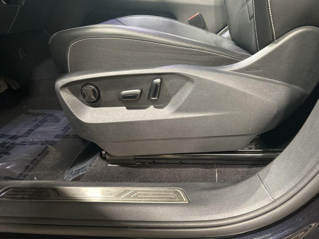 used 2025 Volkswagen Atlas car, priced at $31,213