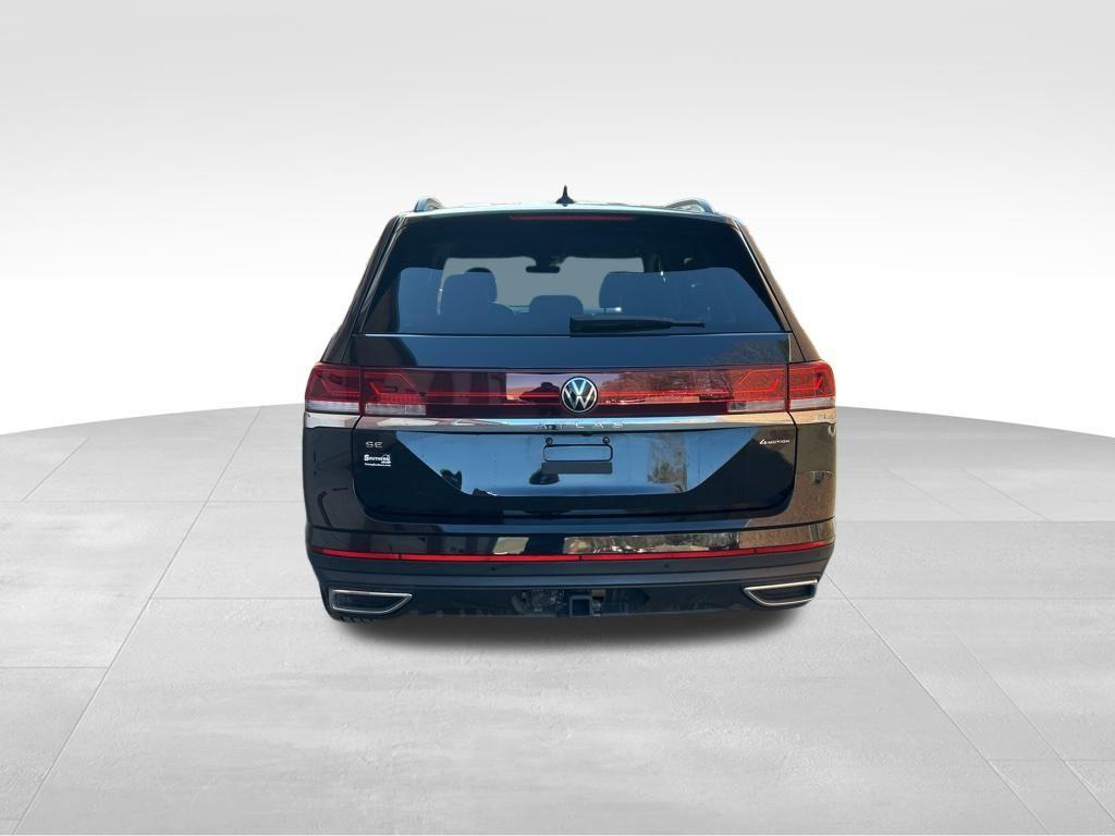 used 2025 Volkswagen Atlas car, priced at $31,213