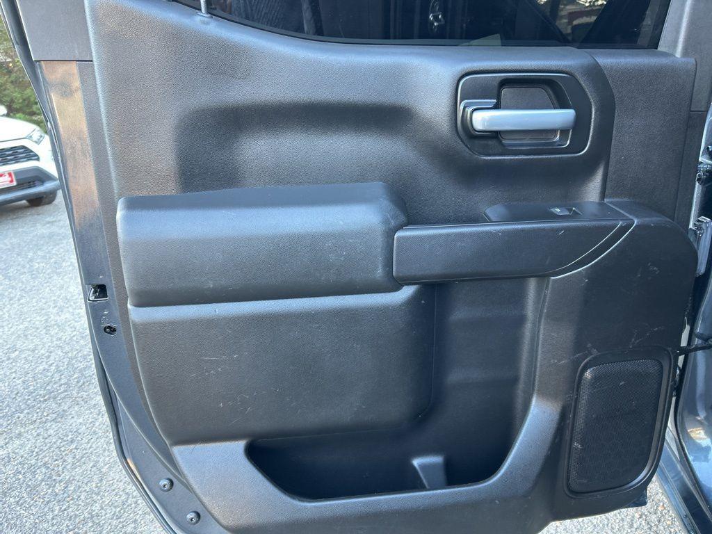 used 2021 Chevrolet Silverado 1500 car, priced at $27,611