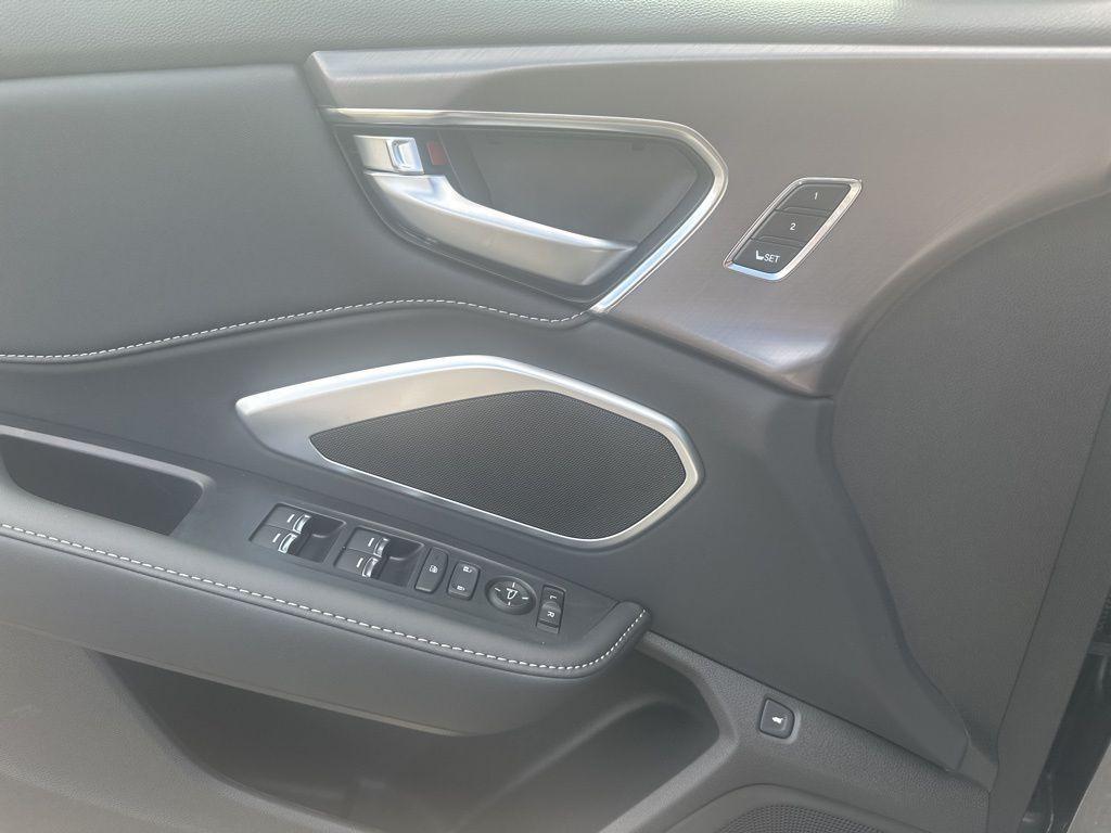 new 2025 Acura RDX car, priced at $46,650