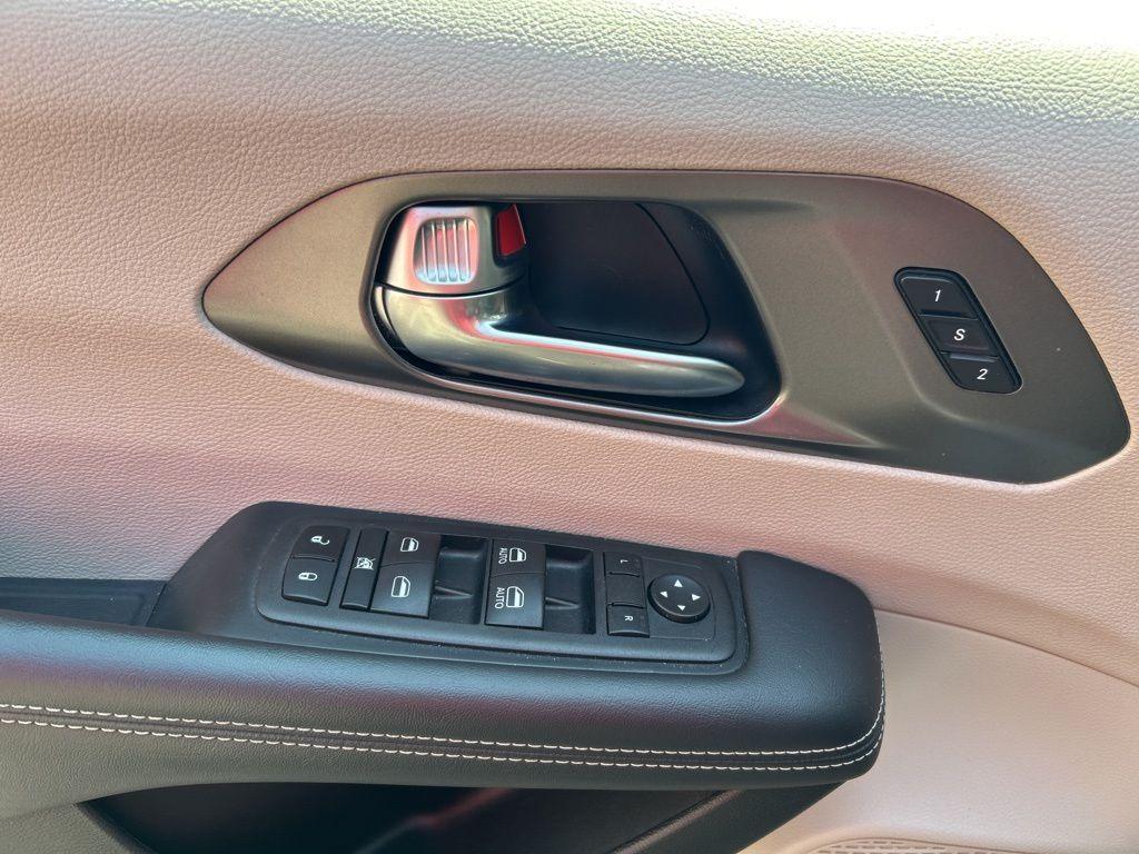 used 2023 Chrysler Pacifica car, priced at $23,850