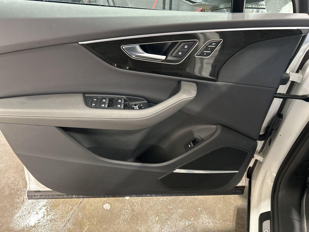 used 2025 Audi Q7 car, priced at $47,488