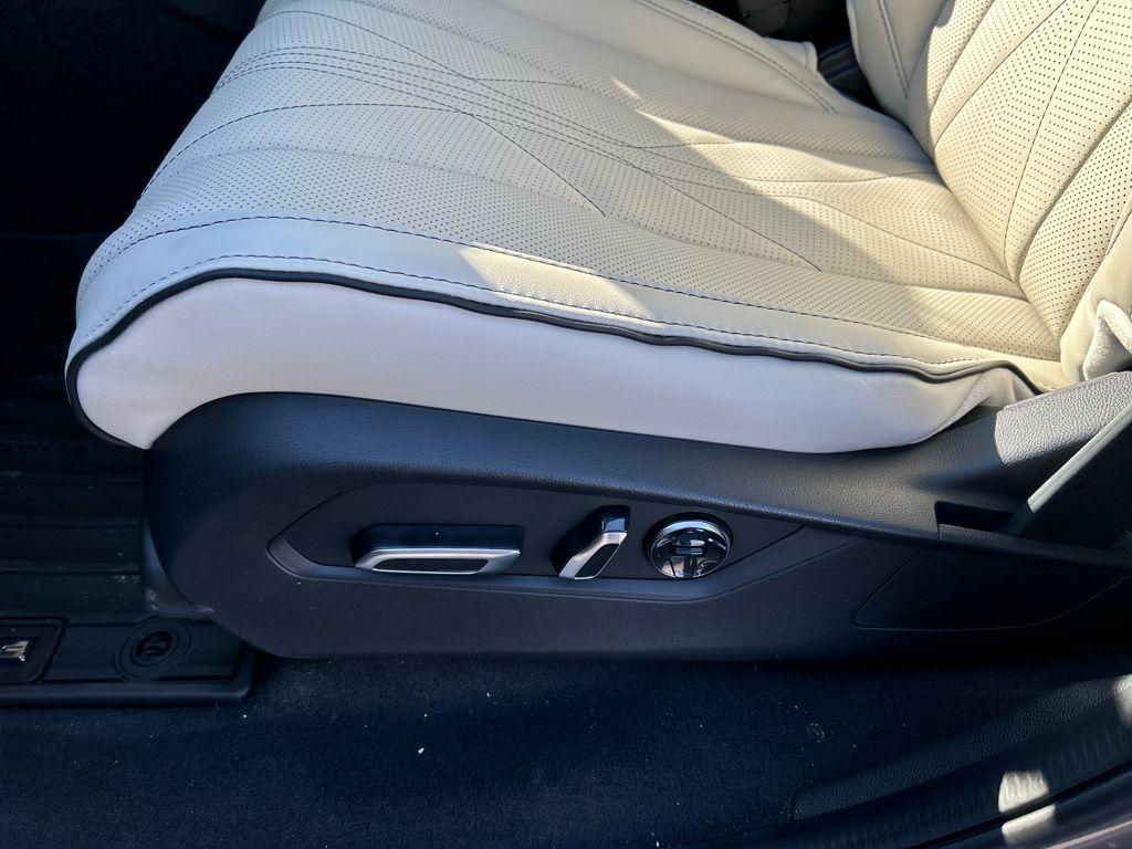 new 2026 Acura MDX car, priced at $70,950