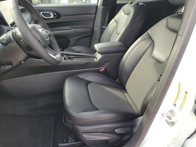 new 2026 Jeep Compass car, priced at $25,300