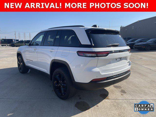 used 2023 Jeep Grand Cherokee car, priced at $29,498