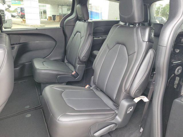 new 2026 Chrysler Pacifica car, priced at $35,723