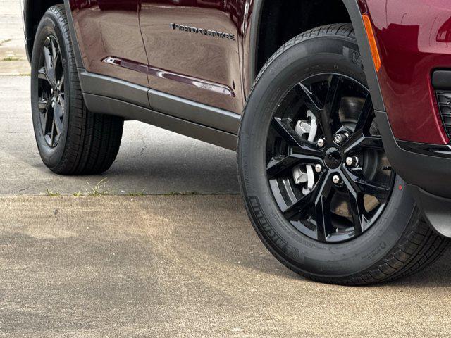 new 2025 Jeep Grand Cherokee L car, priced at $33,364
