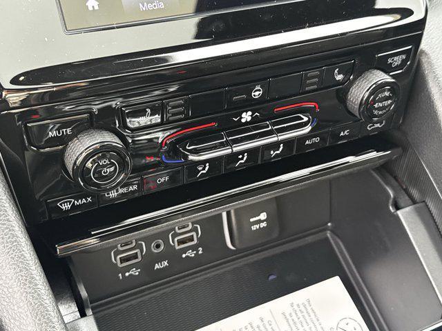 new 2025 Jeep Grand Cherokee L car, priced at $33,364