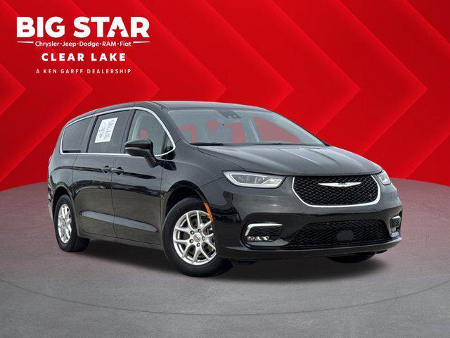 used 2023 Chrysler Pacifica car, priced at $25,498