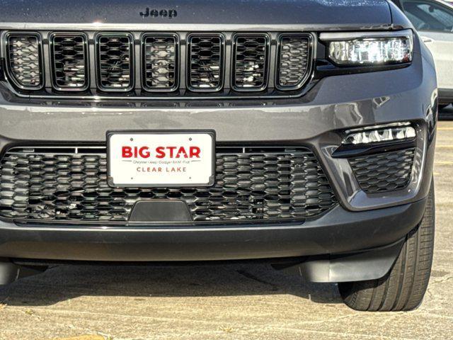 new 2025 Jeep Grand Cherokee car, priced at $36,290