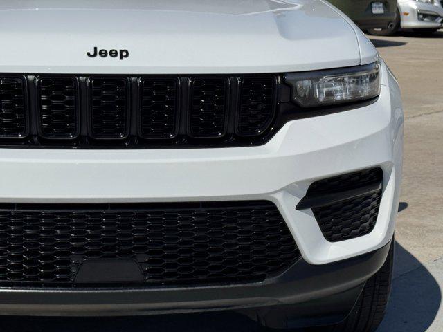 used 2025 Jeep Grand Cherokee car, priced at $33,299