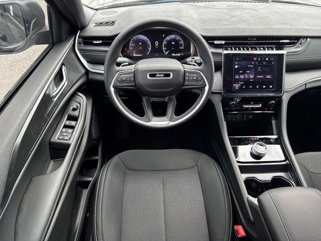 new 2025 Jeep Grand Cherokee car, priced at $30,350