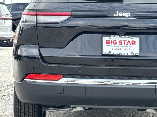 new 2025 Jeep Grand Cherokee car, priced at $30,350