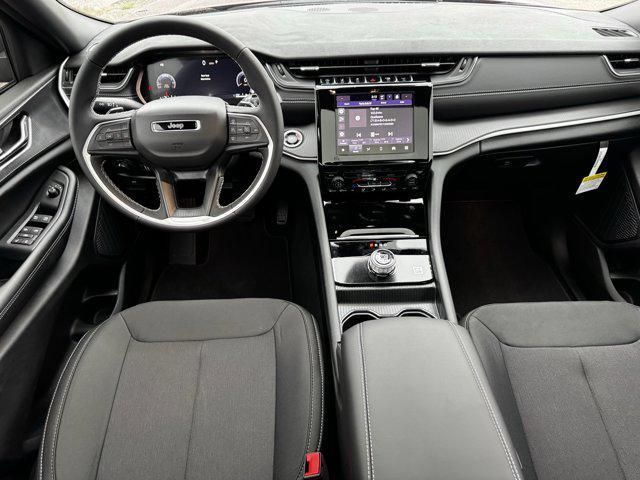 new 2025 Jeep Grand Cherokee car, priced at $31,350