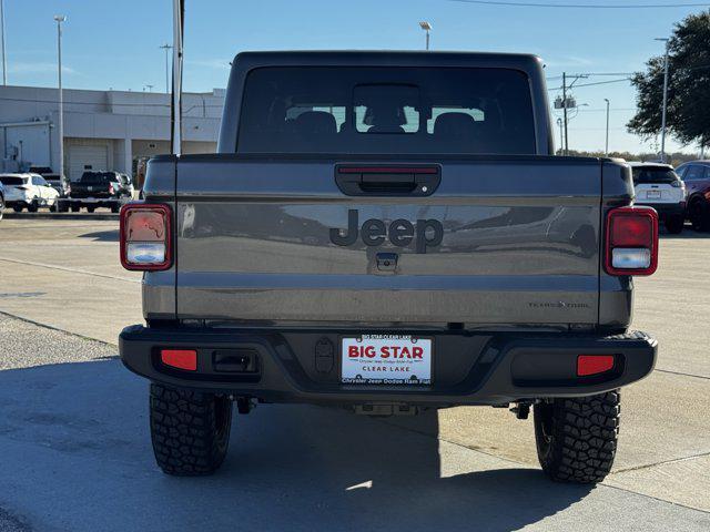new 2026 Jeep Gladiator car, priced at $43,459