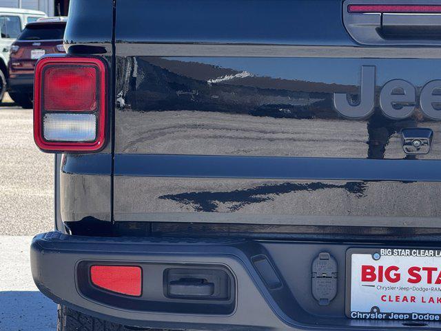 used 2023 Jeep Gladiator car, priced at $28,200