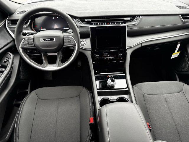 new 2025 Jeep Grand Cherokee car, priced at $30,862