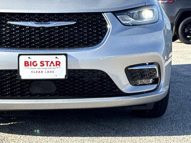 new 2026 Chrysler Pacifica car, priced at $41,844