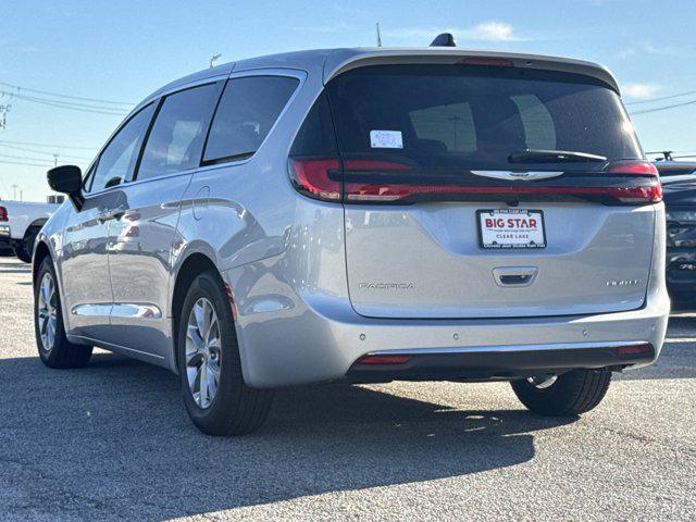 new 2026 Chrysler Pacifica car, priced at $41,844