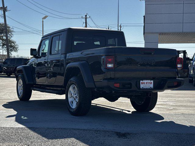 used 2022 Jeep Gladiator car, priced at $27,330