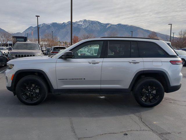 used 2024 Jeep Grand Cherokee car, priced at $30,900