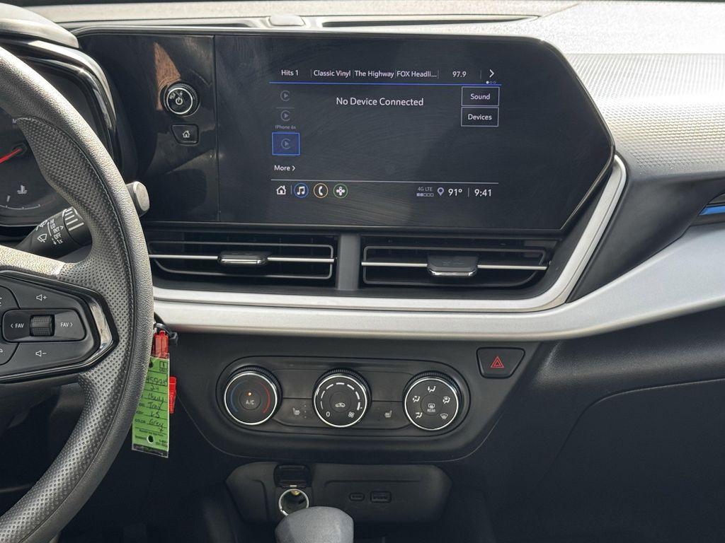 used 2024 Chevrolet Trax car, priced at $19,424