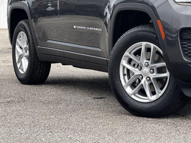 new 2025 Jeep Grand Cherokee car, priced at $31,350