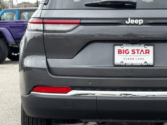 new 2025 Jeep Grand Cherokee car, priced at $31,350