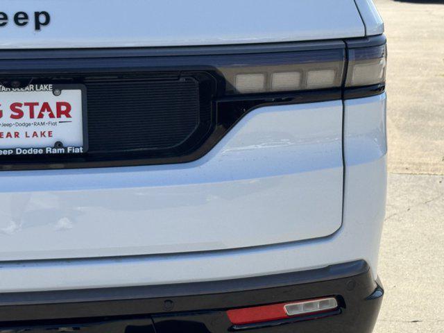 new 2026 Jeep Grand Wagoneer L car, priced at $77,018