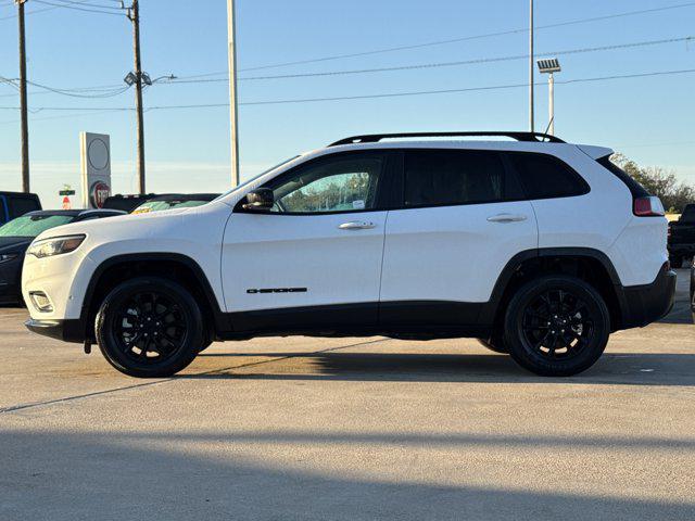used 2023 Jeep Cherokee car, priced at $17,493