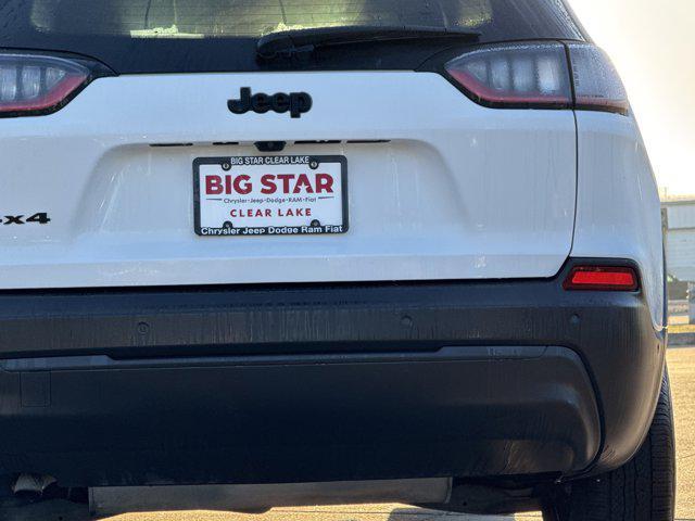 used 2023 Jeep Cherokee car, priced at $17,493