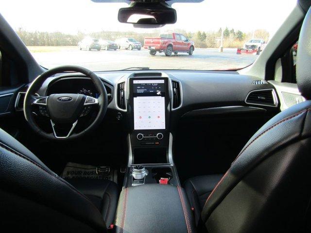 used 2024 Ford Edge car, priced at $30,451