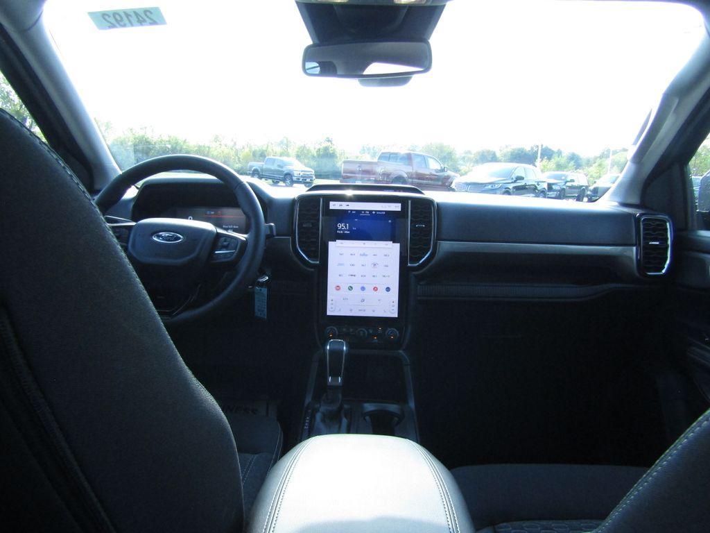 new 2025 Ford Ranger car, priced at $39,982