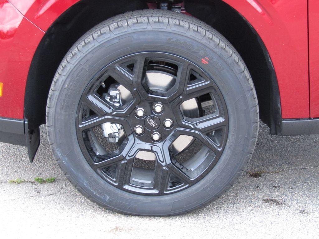 new 2025 Ford Maverick car, priced at $36,462